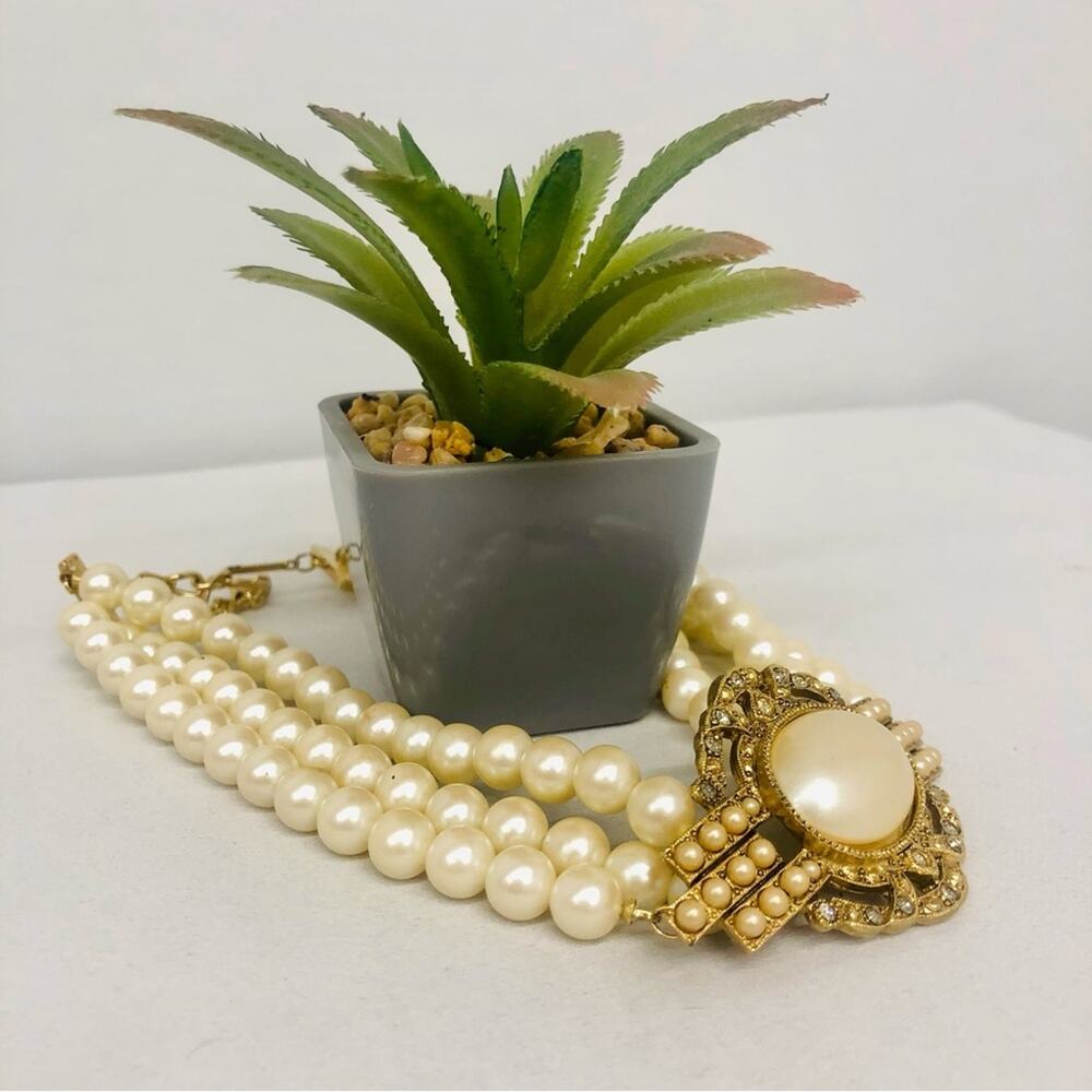 Vintage Signed Richelieu Pearlescent Rhinestone Choker - Picture 3 of 16